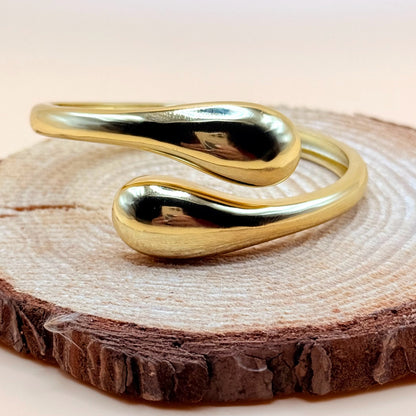 Golden Teardrop Bangle